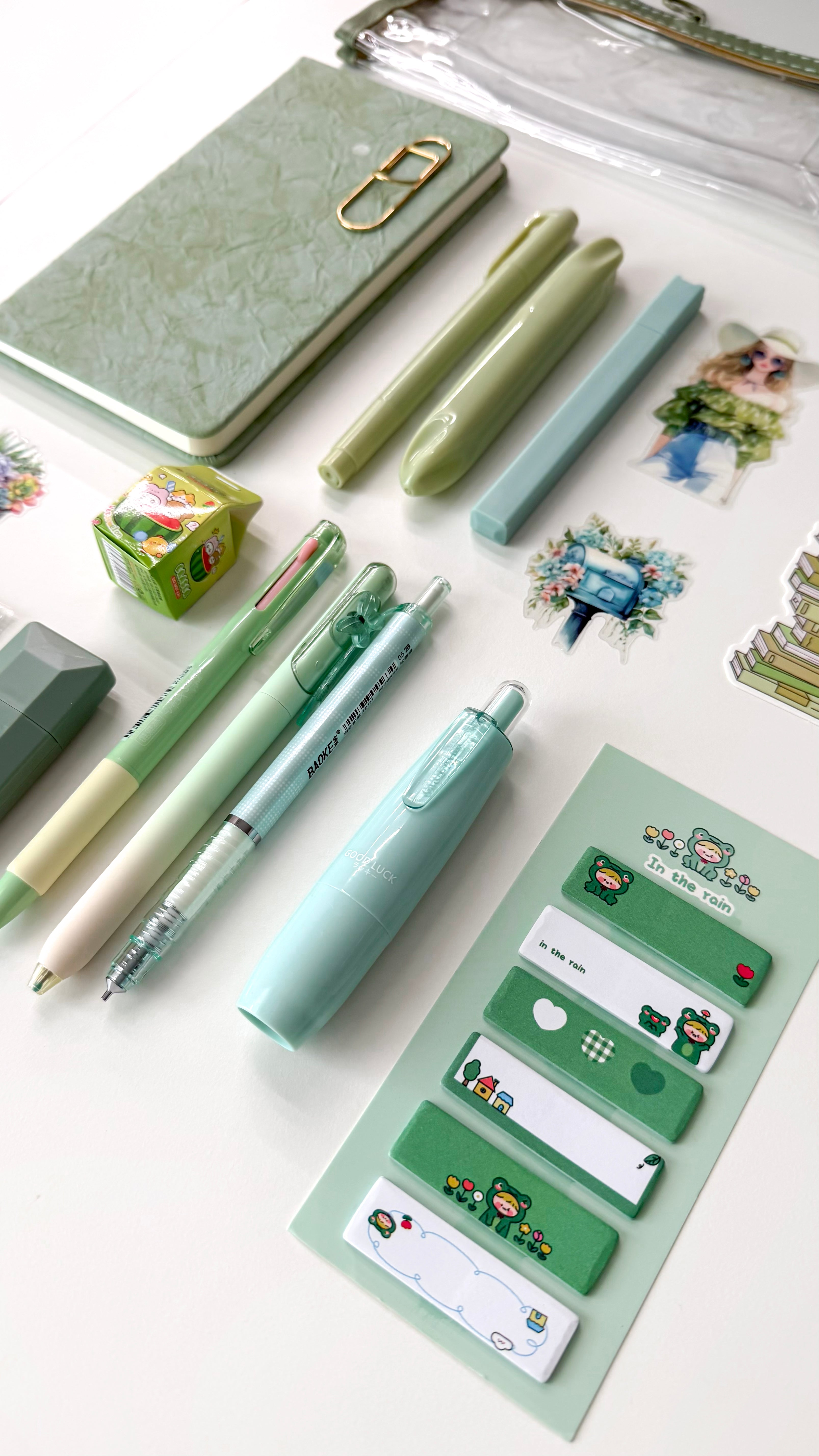 Green Stationery Gift Bundle – Cozy Sage